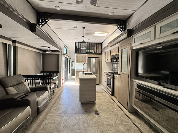 2024 Salem Grand Villa 42FLDL