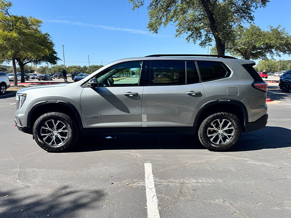 2025 GMC Acadia AT4 AWD